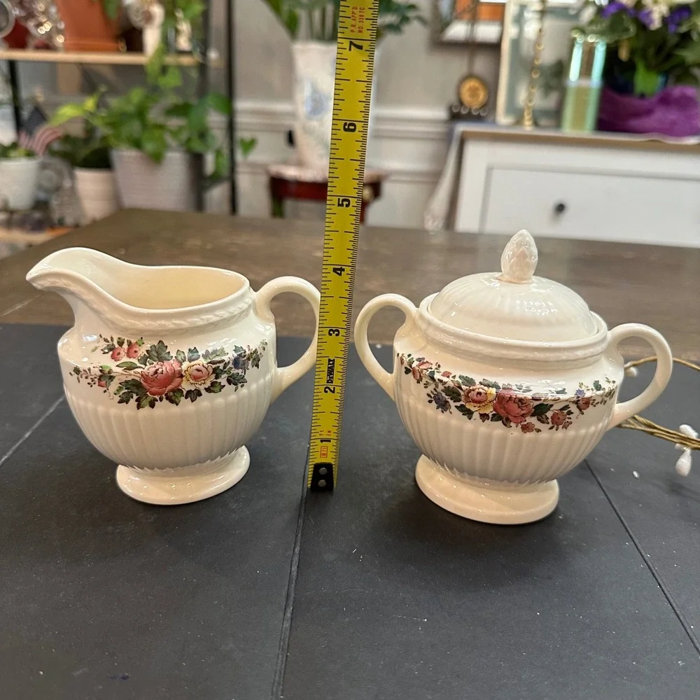 Wedgwood Etruria CONWAY Pattern Sugar Bowl w/ Lid & Creamer Vintage England